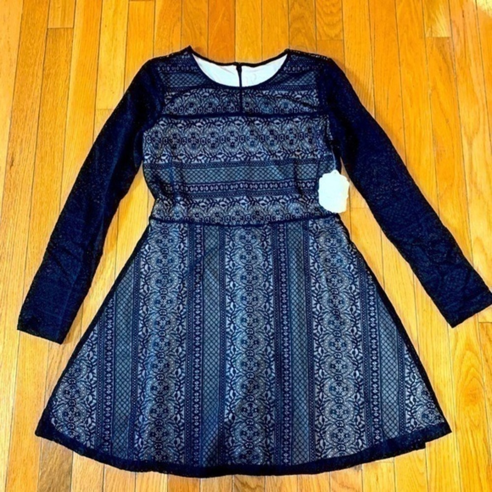 New NWT Altar’d State crew Neck Black & Tan lace Dress Fancy Party Sz large